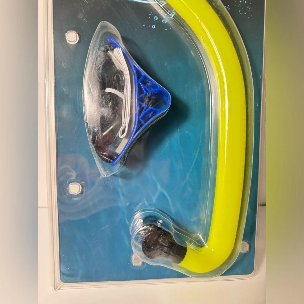NWT Speedo Bullet Head Snorkel tuba bullet head performance For Adults